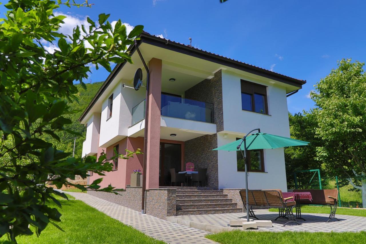 Apartments Edy Bihać Buitenkant foto