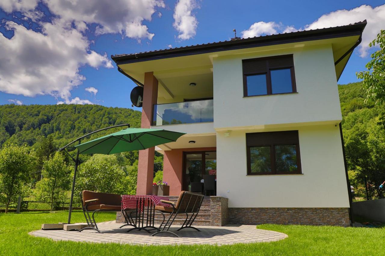 Apartments Edy Bihać Buitenkant foto