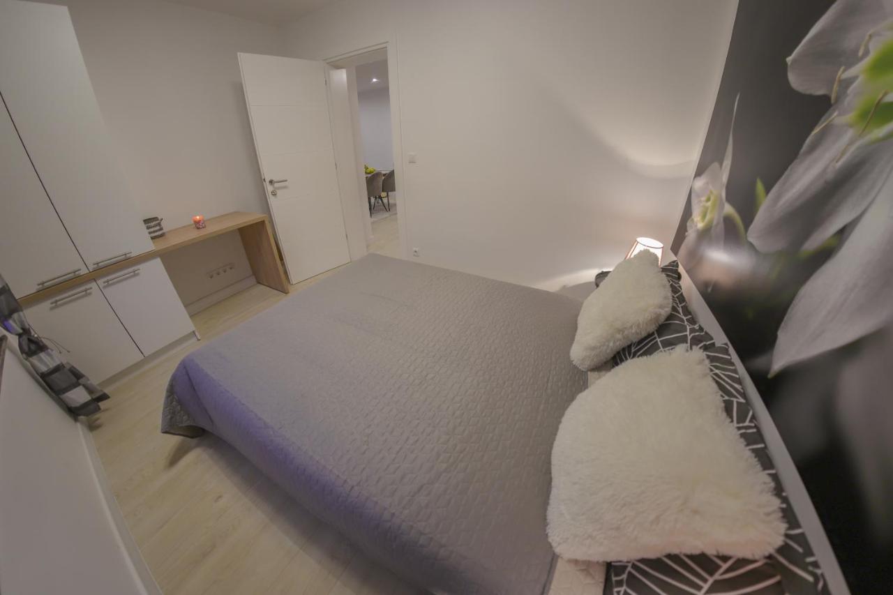 Apartments Edy Bihać Buitenkant foto