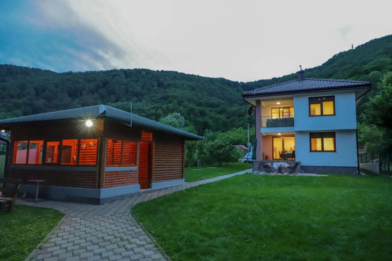 Apartments Edy Bihać Buitenkant foto