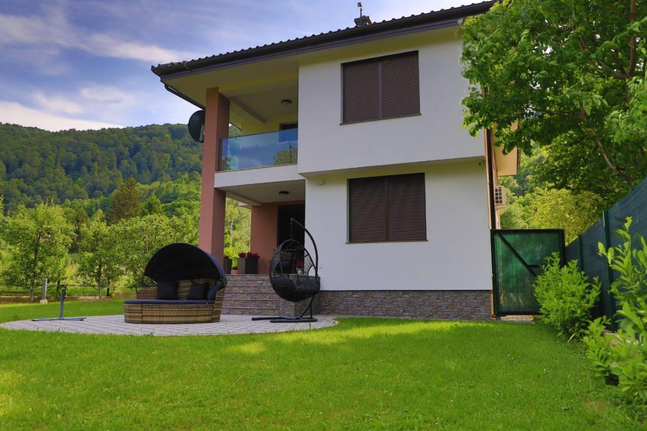Apartments Edy Bihać Buitenkant foto